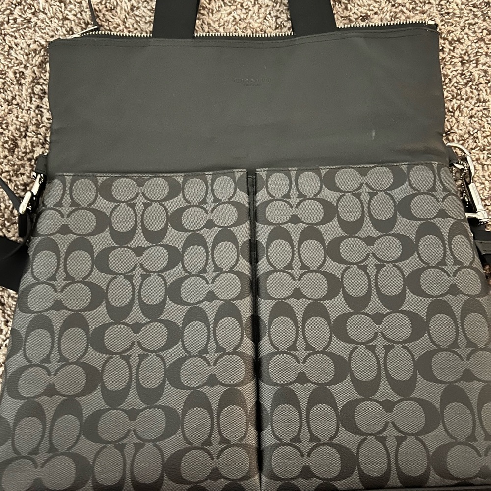 Coach fold over Tote